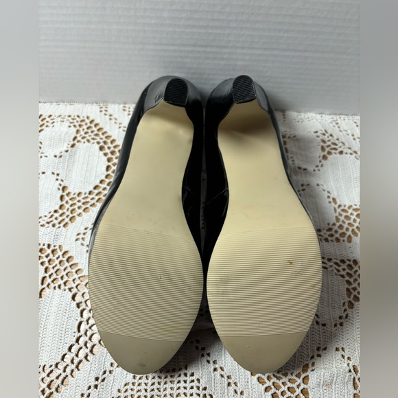 Madden Girl black dress shiny heels. Size 8. 1/2. - Picture 7 of 9